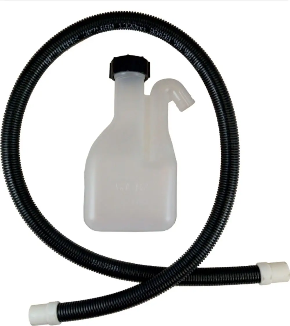 Siphon mit Kondensatschlauch, hergestellt von Wolf. Der Siphon hat eine transparente Kunststoffflasche und einen flexiblen schwarzen Schlauch.